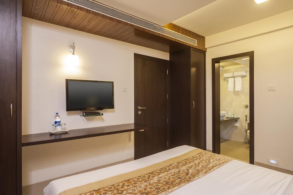 Vinstar Serviced Apartments ฮินเจวาดี ห้อง รูปภาพ